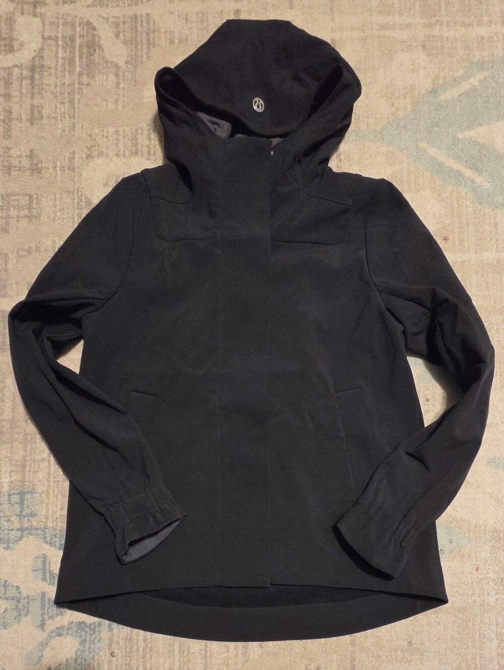 Lululemon Studio Softshell jacket. Black. Size M. EUC